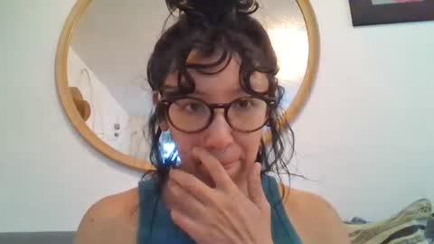 Snapshot of _tutti_frutti_ chatting on 10-13-25, 11:16 _tutti_frutti_ online show from 10-13-25, 11:16