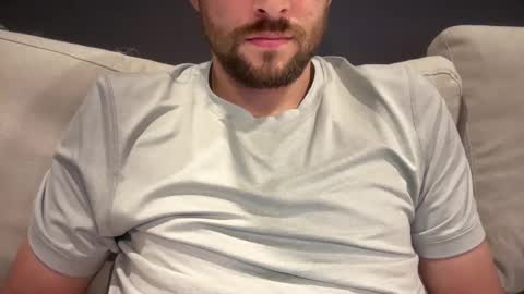 Snapshot of _ur_happy_meal chatting on 11-17-25, 12:49 DJ online show from 11-17-25, 12:49