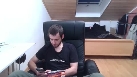 Vlad online show from 10-28-25, 12:25