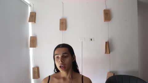 Snapshot of _vahos chatting on 02-13-25, 06:27 Anastasia Vahos online show from 02-13-25, 06:27