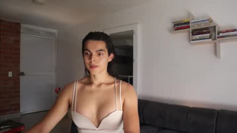 Snapshot of _vahos chatting on 11-05-25, 05:24 Anastasia Vahos online show from 11-05-25, 05:24