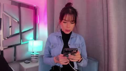 _valeria_saenz_ online show from 07-03-26, 03:02