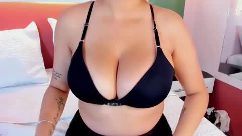 _valeryboobs_ online show from 10-08-25, 01:20