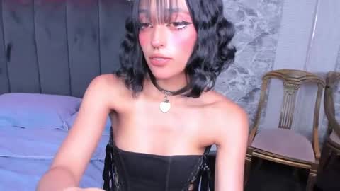 Snapshot of _valuu chatting on 02-25-25, 03:05 Valuu online show from 02-25-25, 03:05