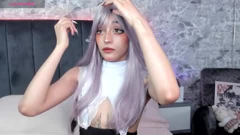 Snapshot of _valuu chatting on 09-17-25, 01:02 Valuu online show from 09-17-25, 01:02