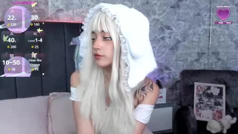Snapshot of _valuu chatting on 09-19-25, 02:18 Valuu online show from 09-19-25, 02:18