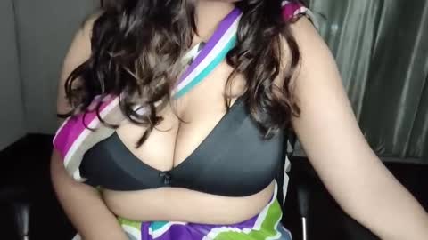 Snapshot of _vanshika_0 chatting on 09-30-25, 02:44 _vanshika_0 online show from 09-30-25, 02:44