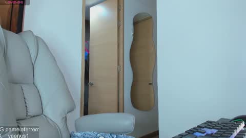 stephany online show from 06-18-26, 12:00