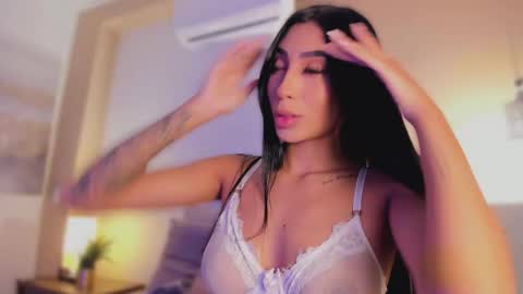 Victoria online show from 03-20-26, 01:05