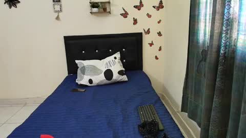 _victoriia_971 online show from 02-18-25, 12:17