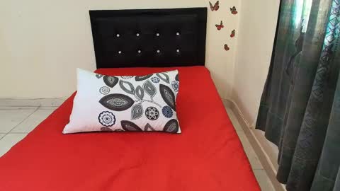 _victoriia_971 online show from 02-25-25, 12:45