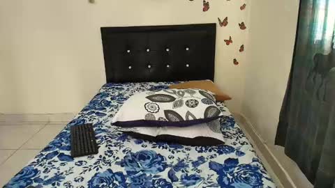 _victoriia_971 online show from 03-08-25, 12:41