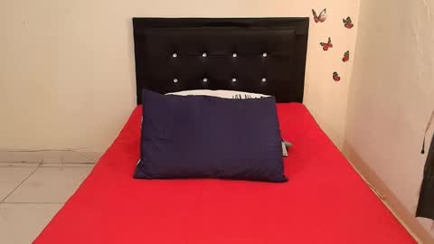 _victoriia_971 online show from 10-09-25, 12:03