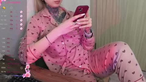 Alis online show from 02-08-25, 05:18