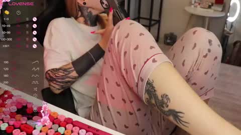 Alis online show from 11-13-25, 07:07