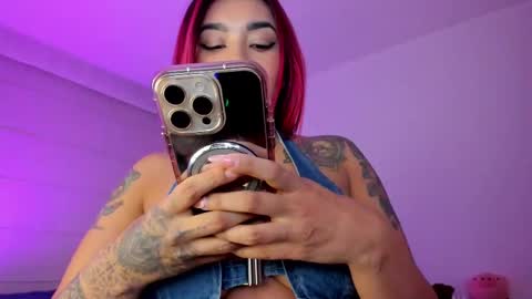 INSTAGRAM pinzon viviana online show from 10-12-25, 11:04