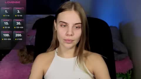 Snapshot of _wednesday_addams_ chatting on 09-18-25, 10:06 Vera online show from 09-18-25, 10:06