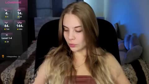 Snapshot of _wednesday_addams_ chatting on 09-24-25, 08:28 Vera online show from 09-24-25, 08:28