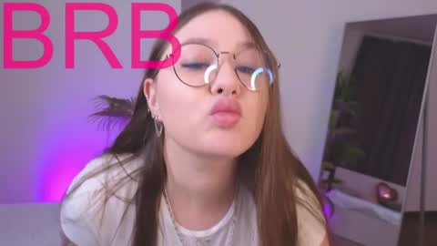 Snapshot of _wendy_evans_ chatting on 02-05-25, 05:20 Wendy online show from 02-05-25, 05:20