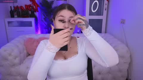 Snapshot of _wendy_evans_ chatting on 02-12-25, 01:48 Wendy online show from 02-12-25, 01:48