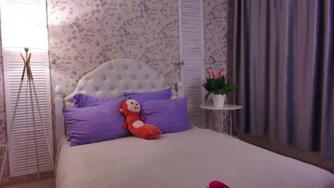 Snapshot of _wendydarling_ chatting on 10-11-25, 01:38 Wendy online show from 10-11-25, 01:38