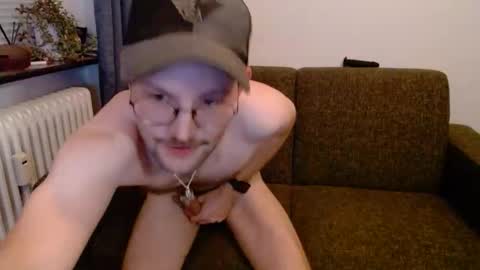 _whoisthatguy_ online show from 11-05-25, 06:52