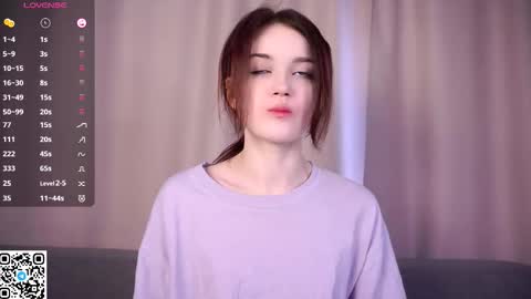 Anna online show from 09-17-25, 04:14