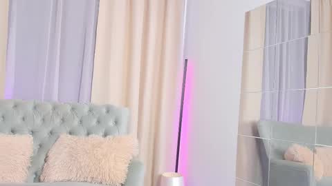 Snapshot of _xhotbaby chatting on 10-09-25, 09:18 Maria online show from 10-09-25, 09:18