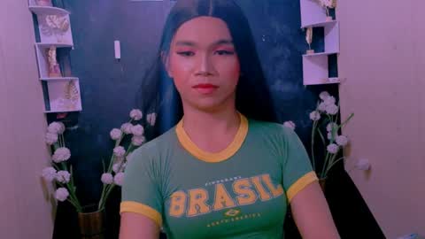 Snapshot of _xxlilly chatting on 04-07-26, 10:26 _xxlilly online show from 04-07-26, 10:26