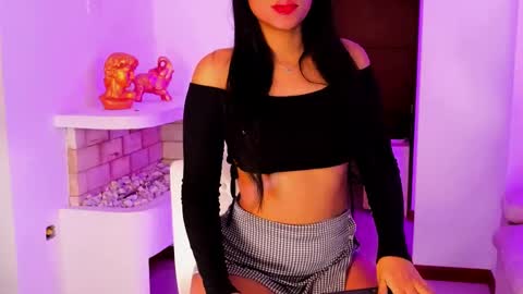 Snapshot of _your_little_nut chatting on 02-06-25, 07:45 Macca and Ana online show from 02-06-25, 07:45