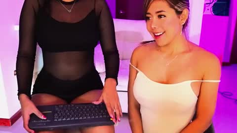 Snapshot of _your_little_nut chatting on 02-23-25, 09:44 Macca and Ana online show from 02-23-25, 09:44