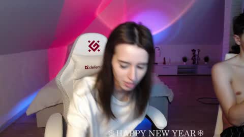 Snapshot of _yummybabes_ chatting on 01-18-25, 07:15 Nicole Thomas Dave online show from 01-18-25, 07:15