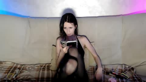 Nicole  Thomas  Dave online show from 05-26-26, 09:49