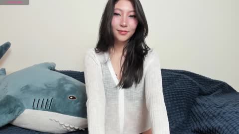 Mia online show from 12-14-24, 06:52