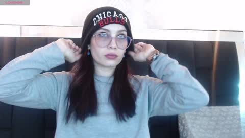 Snapshot of _yuyi chatting on 01-03-25, 11:03 Yuyi online show from 01-03-25, 11:03