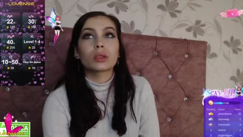 Snapshot of _yuyi chatting on 01-28-25, 05:11 Yuyi online show from 01-28-25, 05:11