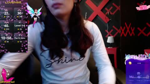 Snapshot of _yuyi chatting on 02-03-25, 11:09 Yuyi online show from 02-03-25, 11:09