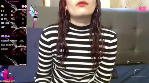 Snapshot of _yuyi chatting on 09-13-25, 01:38 Yuyi online show from 09-13-25, 01:38