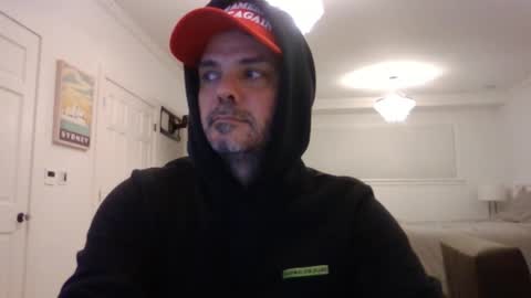 Zeus online show from 01-08-25, 04:34