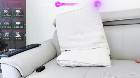 Snapshot of _zizi_ chatting on 12-31-24, 06:27 _zizi_ online show from 12-31-24, 06:27