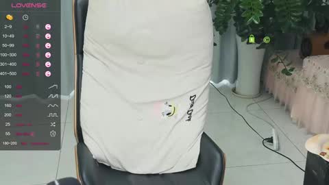 Snapshot of _zizi_ chatting on 02-03-25, 03:42 _zizi_ online show from 02-03-25, 03:42