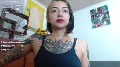 Zoe  online show from 02-05-25, 01:33