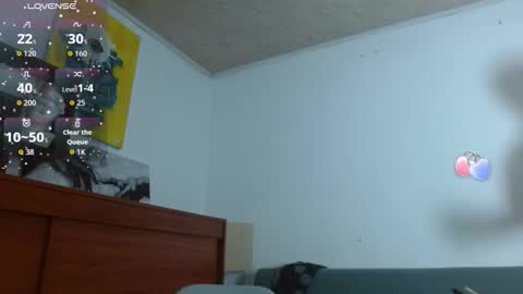 Zoe  online show from 09-24-25, 03:21