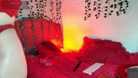 Snapshot of _zoegray chatting on 02-15-26, 02:08 zoe online show from 02-15-26, 02:08