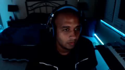 Snapshot of a4orce chatting on 06-11-26, 02:53 a4orce online show from 06-11-26, 02:53