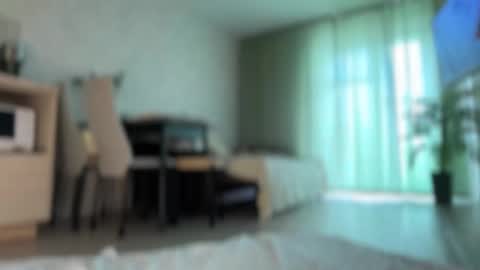        online show from 10-28-25, 07:45