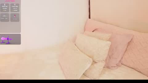 Snapshot of a__vanellopecute chatting on 07-18-26, 09:02 Alexandra online show from 07-18-26, 09:02
