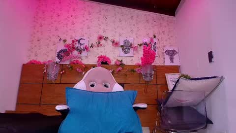 Aisha online show from 09-20-25, 11:55