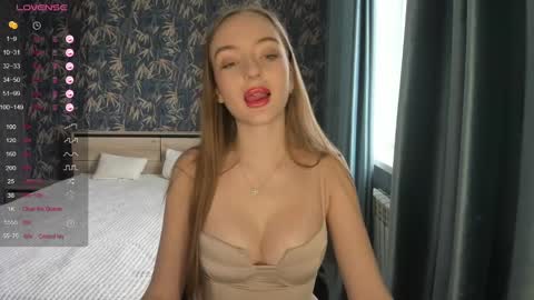 Adelina online show from 03-02-25, 07:54