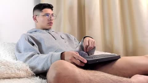 alejo online show from 02-09-25, 03:11